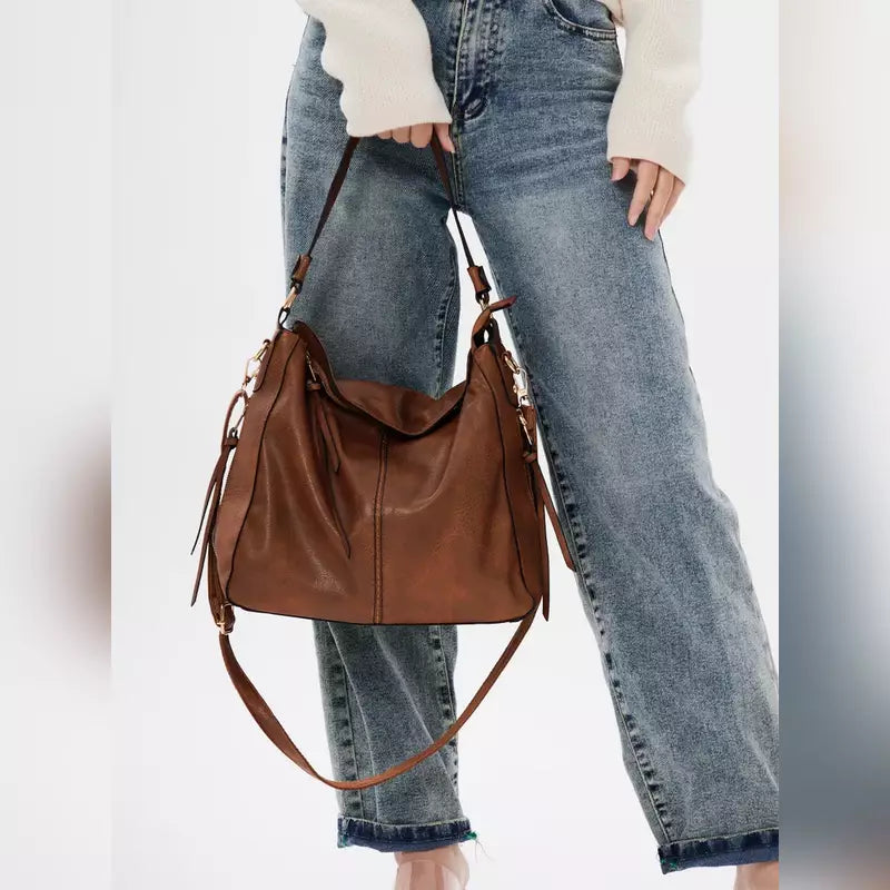 Tu Bolso Hobo Ideal con Monedero de Regalo – Estilo, Espacio y Garantía 6 Meses